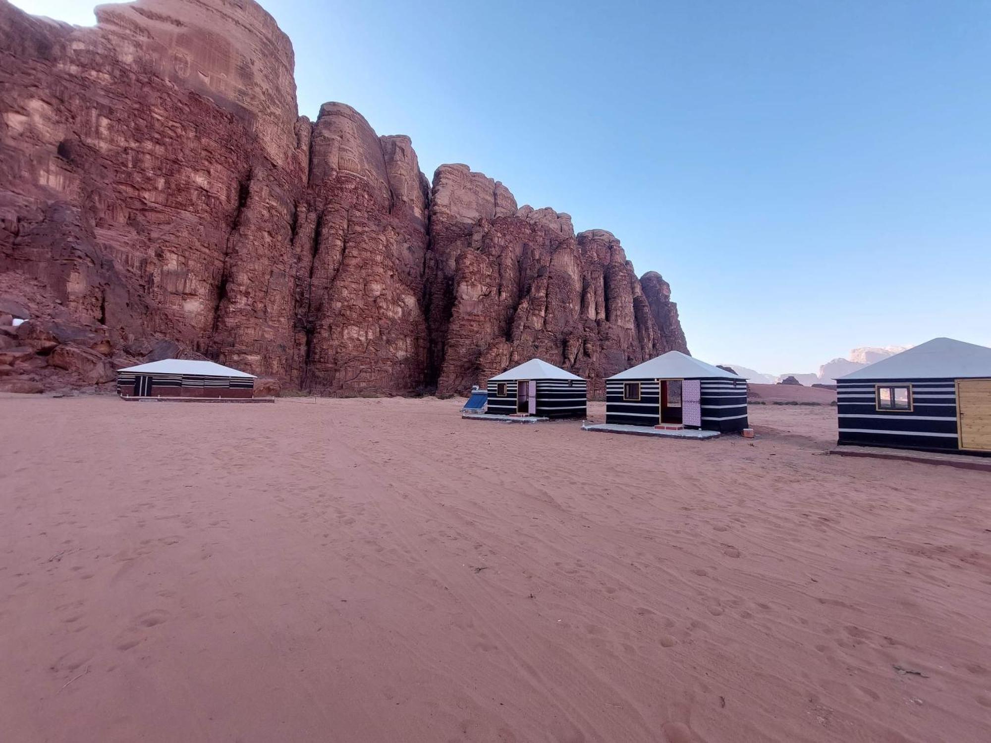 Authentic Bedouin Camp Wadi Rum Ngoại thất bức ảnh